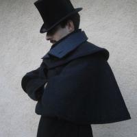 Manteau de Cocher avec capeline - Couturier Costumes